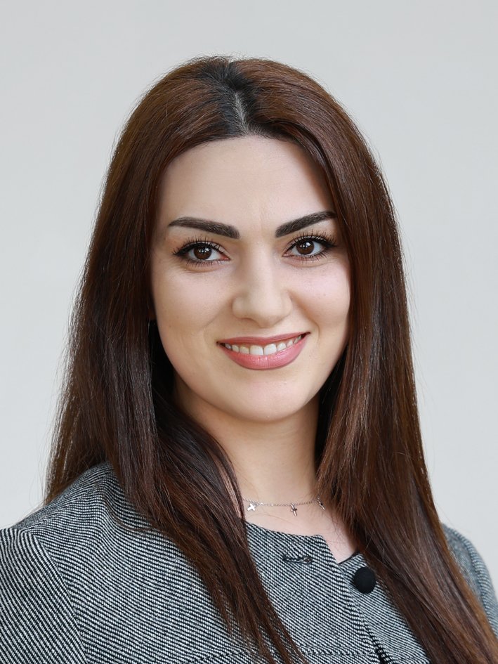 Կարապետյան Կլարա դասվար